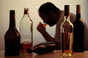 Alcoolismo no Brasil: 30 milhões de pessoas bebem de forma abusiva e a maioria não sabe disso