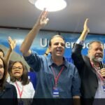 PDT e PSB fecham apoio a Eduardo Paes para o governo do Rio Convenção do PDT em apoio a Eduardo Paes