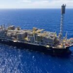 Plataforma de produção de petróleo e gás no Rio de Janeiro