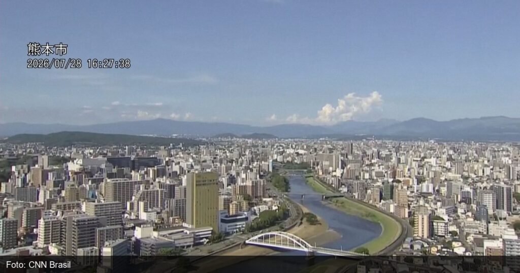 Destruição causada pelo terremoto na província de Kumamoto, no Japão