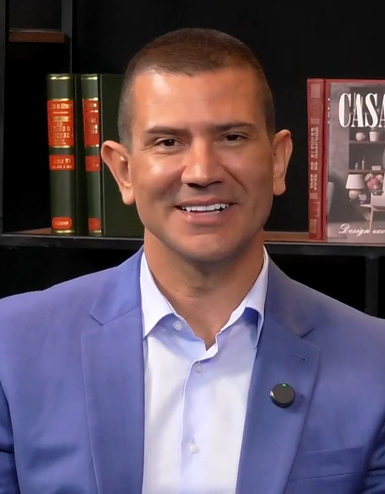 Douglas Ruas durante entrevista como Secretário Estadual de Cidades