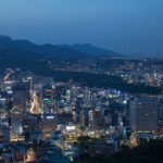 Brasil, Coreia do Sul e Polônia tinham a mesma renda em 1986: o que explica o abismo de hoje Seoul at Night